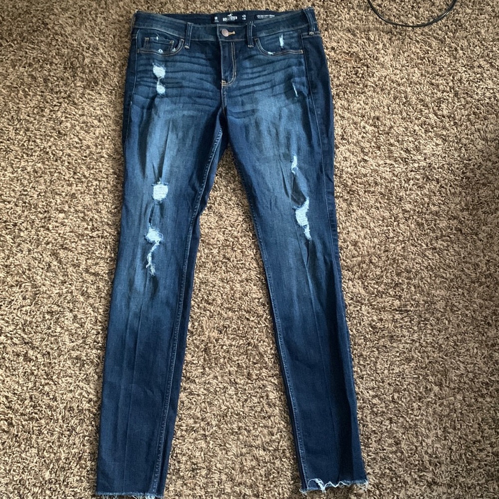 Low rise skinny jeans